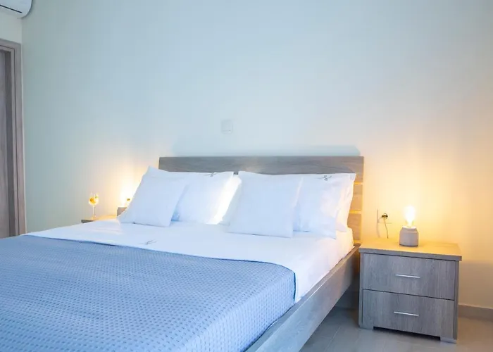 Nikolas * 尼基亚娜