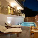 Villa Nikolas